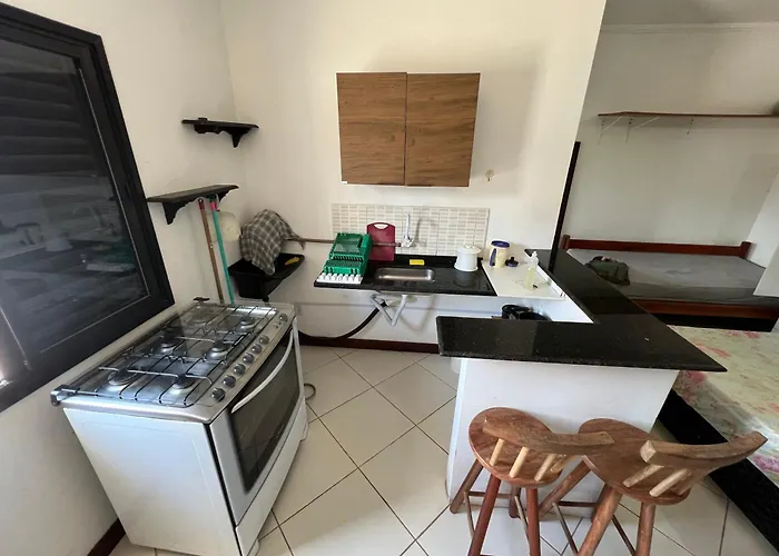 Kitnet Com 2 Piscinas A 4 Quarteiroes Da Praia Das Toninhas Ubatuba-Sp
