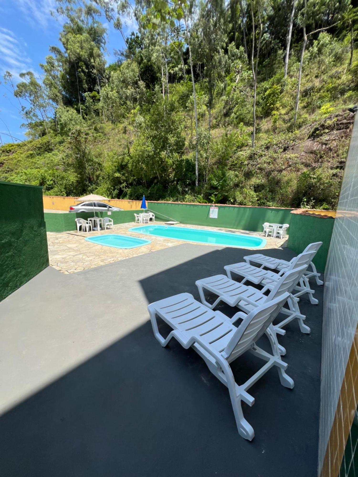 Kitnet Com 2 Piscinas A 4 Quarteiroes Da Toninhas Ubatuba-sp Apartment *