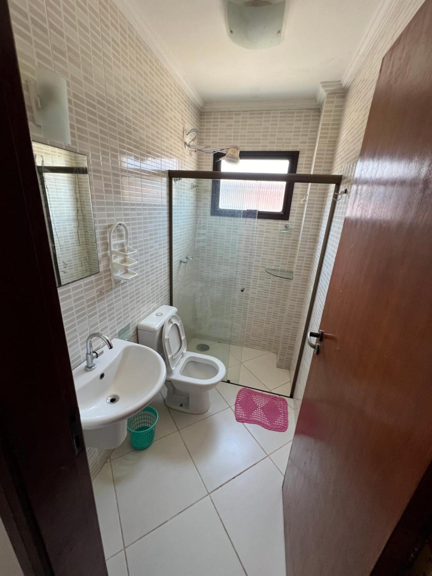 Kitnet Com 2 Piscinas A 4 Quarteiroes Da Toninhas Ubatuba-sp Apartment