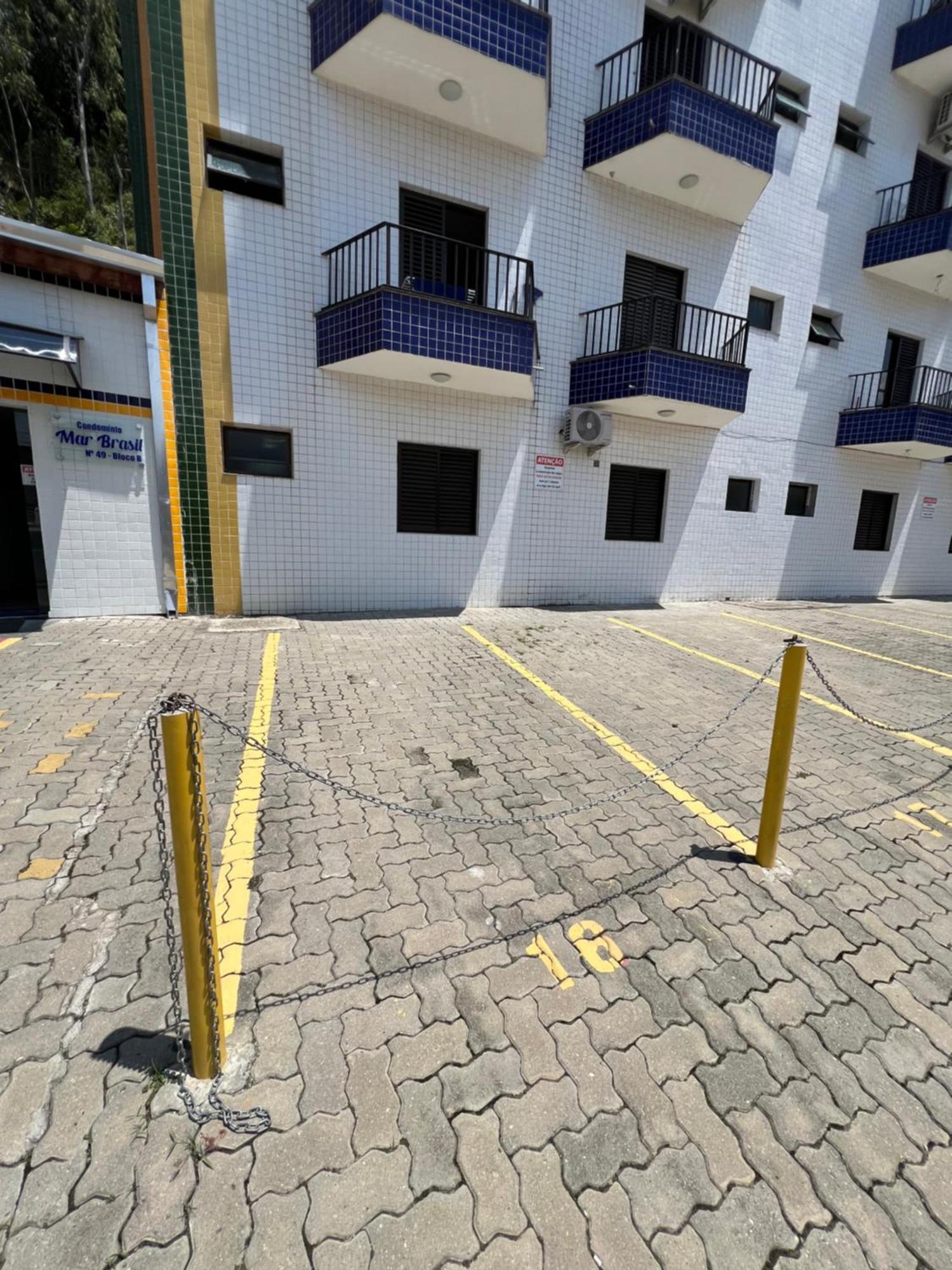 Kitnet Com 2 Piscinas A 4 Quarteiroes Da Toninhas Ubatuba-sp Apartment Ubatuba