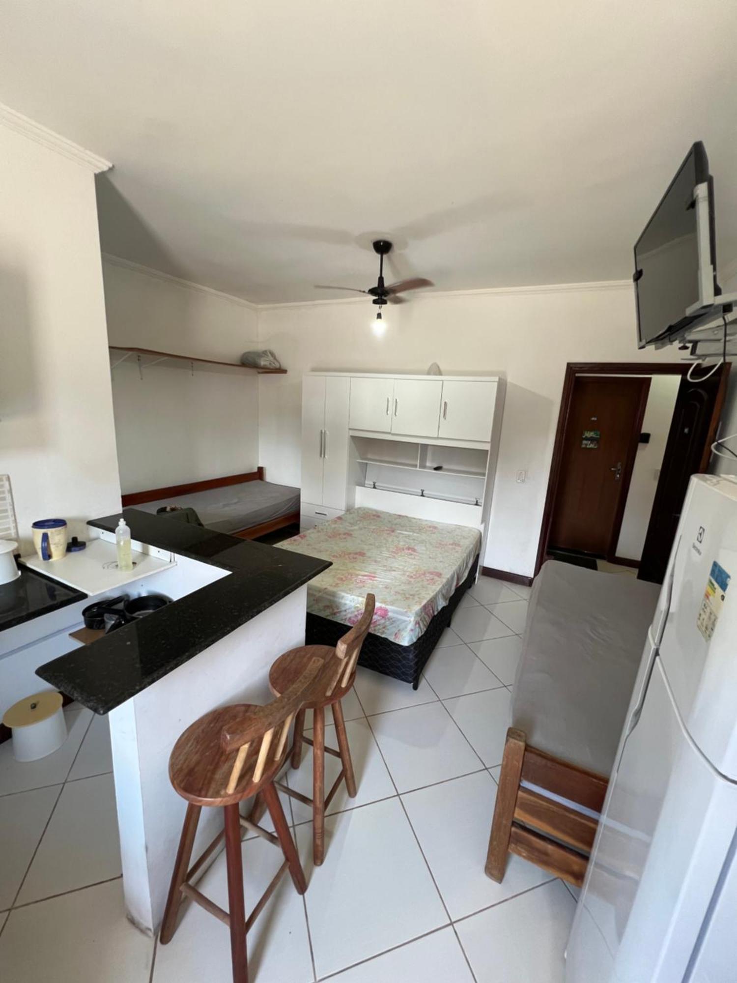 Apartment Kitnet Com 2 Piscinas A 4 Quarteiroes Da Toninhas Ubatuba-sp